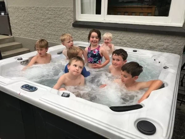 Hot Tub for Families with Children Hot Tub for Families with Children